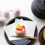 高級なお茶と茶菓子
